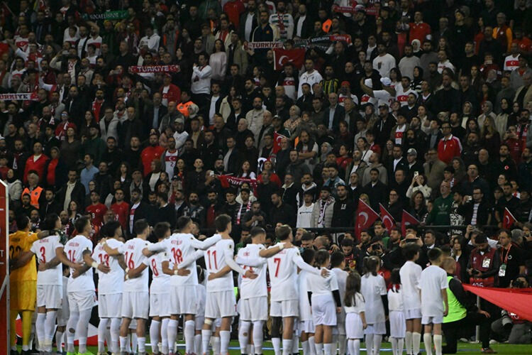 Milli ara kaç gün sürecek? Liglerin yeniden başlayacağı tarihi belli oldu - 3. Resim