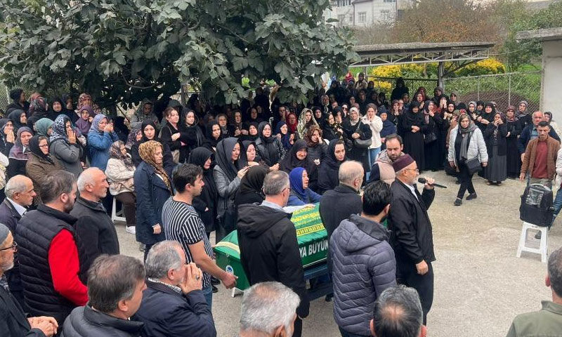 Mücadelesi doğum gününde sona erdi! Günseli Koç gözyaşlarıyla defnedildi - 1. Resim