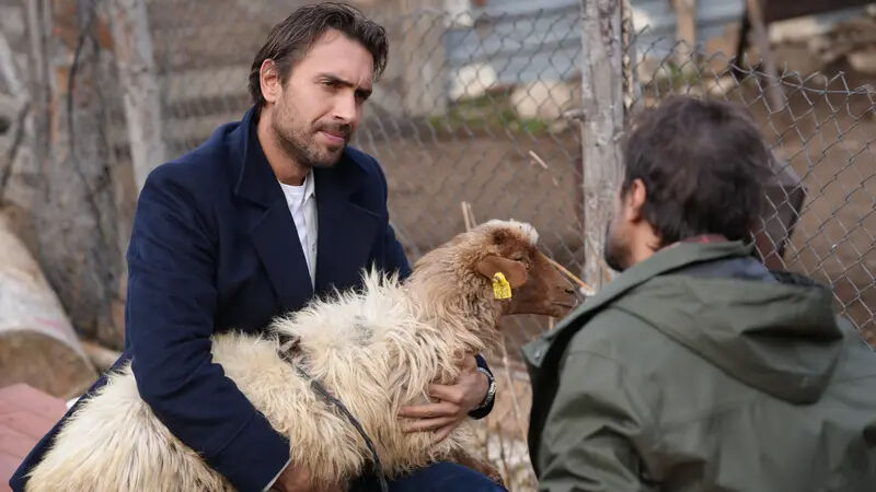 Taşacak Bu Deniz 6. bölümde neler olacak? Esme gerçeği öğrenmeye çok yakın - 3. Resim