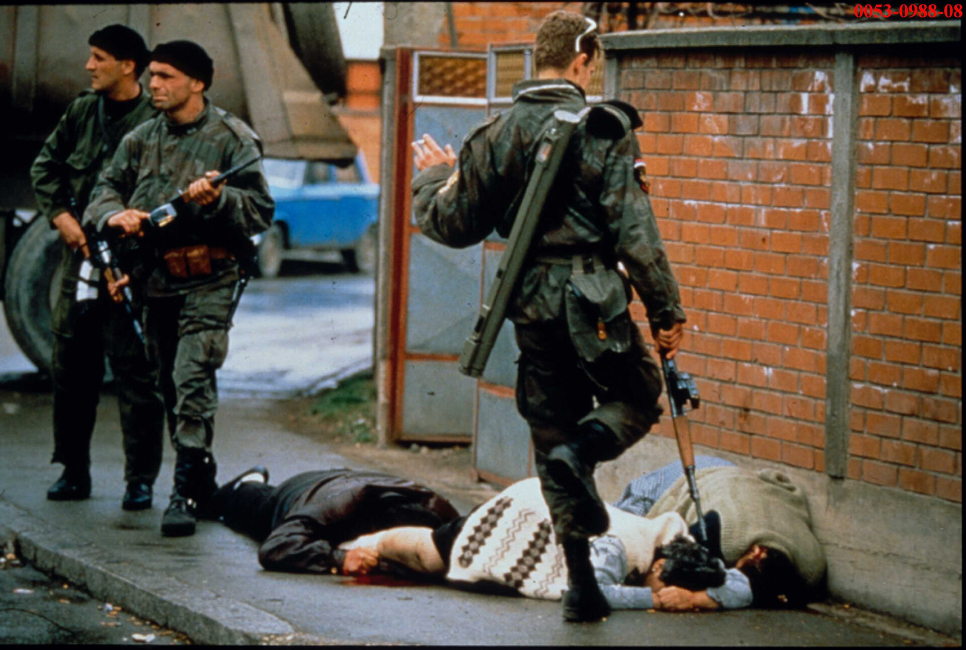 Bosna Savaşı ile ilgili görülmemiş iddia! "Zenginler zevk için sivilleri öldürmeye gitti" - 1. Resim