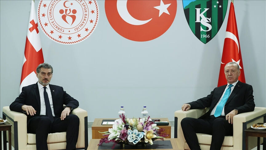 Cumhurbaşkanı Erdoğan, Gürcistanlı mevkidaşı Kavelashvili ile uçak kazasını görüştü - 1. Resim