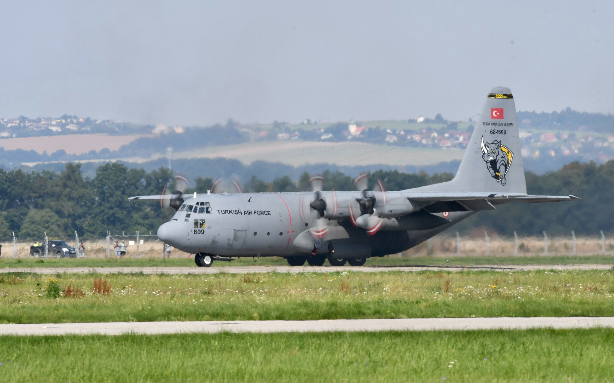 Gürcistan, TSK’ya ait düşen kargo uçağına ilişkin ilk raporu yayınladı: Patlama izi yok! Gürcistan, TSK’ya ait düşen kargo uçağına ilişkin ilk raporu yayınladı: Patlama izi yok! - 1. Resim