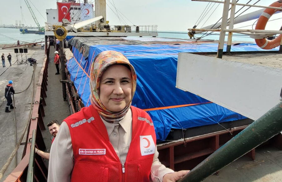 Kış yardımı için harekete geçildi! Türk Kızılay 18. İyilik Gemisi'ni Gazze'ye gönderdi - 2. Resim