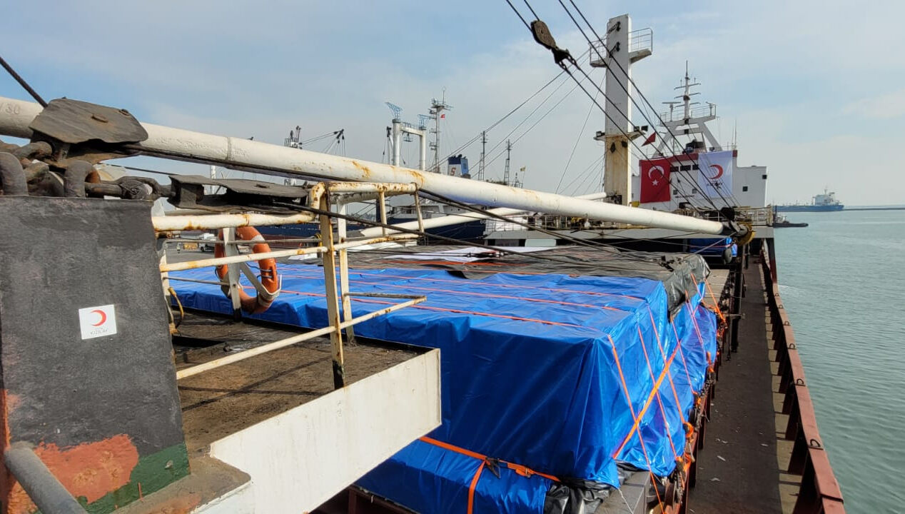 Kış yardımı için harekete geçildi! Türk Kızılay 18. İyilik Gemisi'ni Gazze'ye gönderdi - 5. Resim