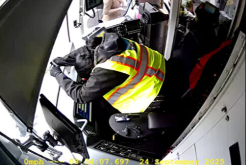 Metroda panik anları! Uyuyakalan makinist yolculara kabusu yaşattı - 1. Resim