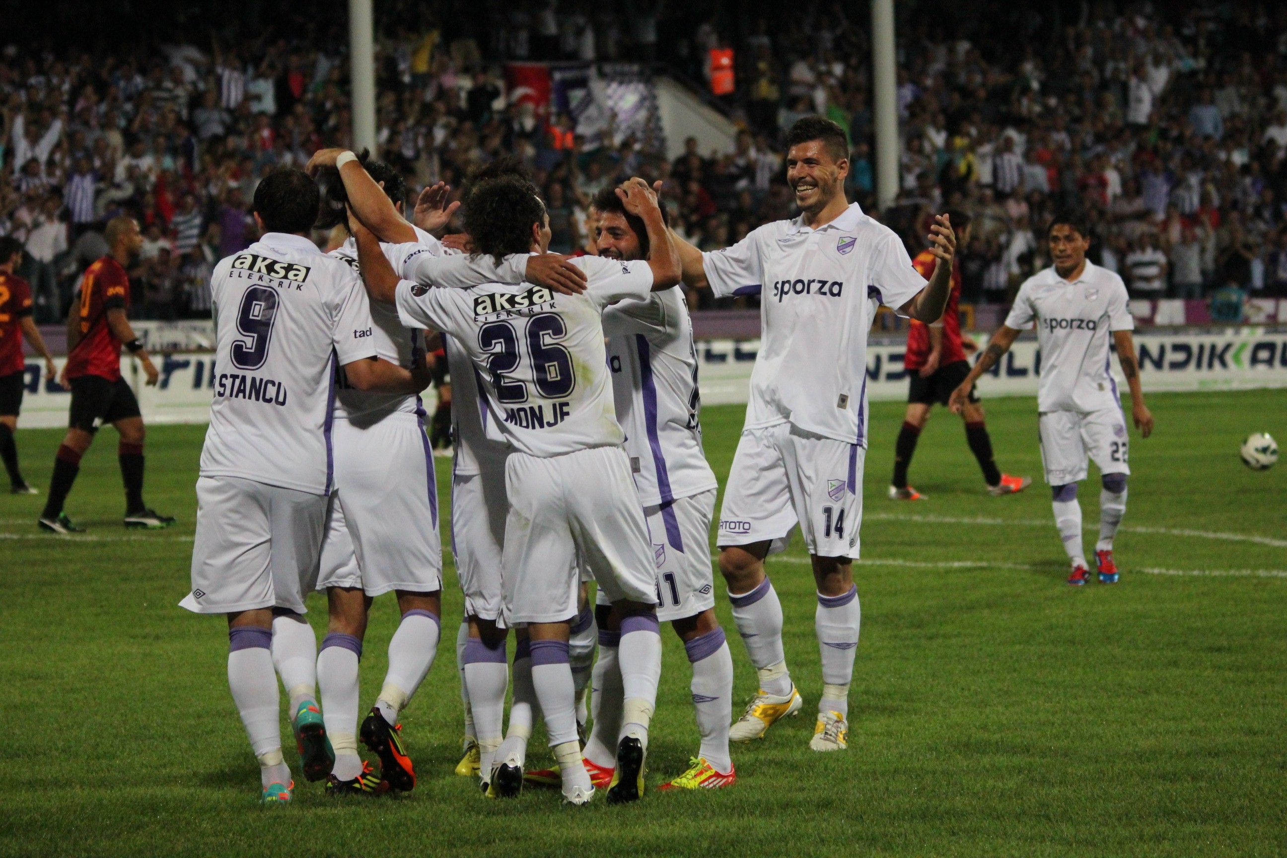 Orduspor "namağlup" unvanında yalnız kaldı Orduspor "namağlup" unvanında yalnız kaldı