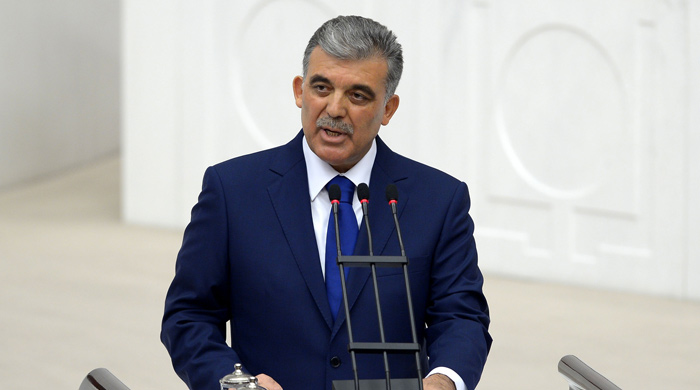 Gül: Tutuklu vekiller Meclis'e gelmeli Gül: Tutuklu vekiller Meclis'e gelmeli