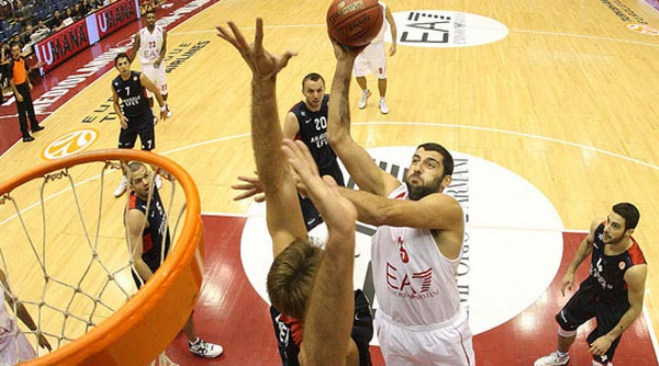 Emporio Armani Milano: 80 - Anadolu Efes: 75 Emporio Armani Milano: 80 - Anadolu Efes: 75