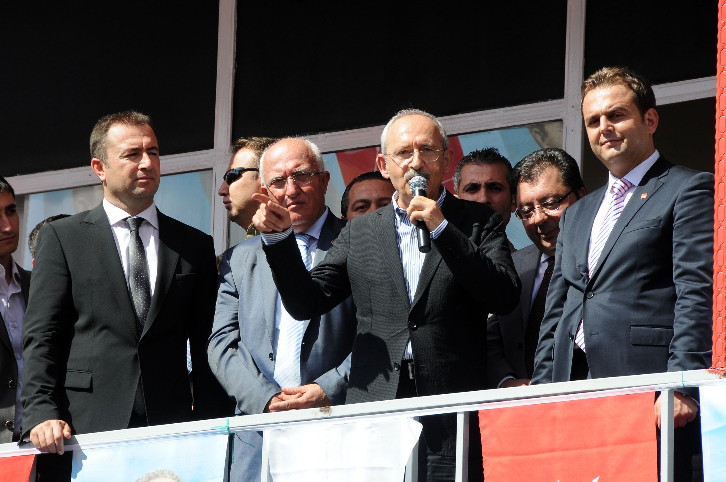 Kılıçdaroğlu: Nereye gitti bu paralar? Kılıçdaroğlu: Nereye gitti bu paralar?
