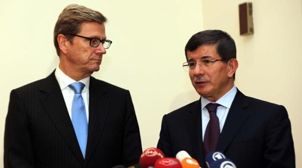 Davutoğlu: İhlal olursa gereğini yaparız Davutoğlu: İhlal olursa gereğini yaparız