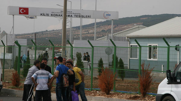 Suriyeli sığınmacı sayısı 102 bini de geçti Suriyeli sığınmacı sayısı 102 bini de geçti
