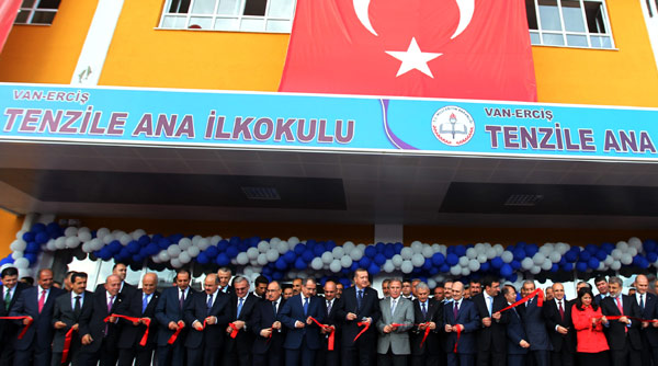 Erdoğan'ı duygulandıran sürpriz Erdoğan'ı duygulandıran sürpriz
