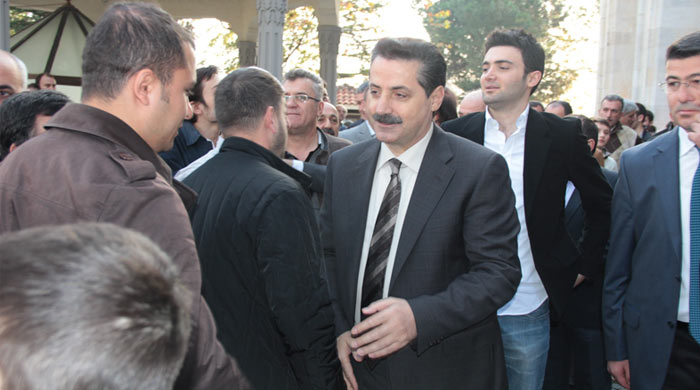 Bakan Çelik&#039;ten asgari ücretliyi üzecek haber