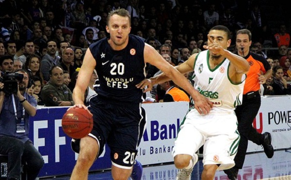 Anadolu Efes, evinde mağlup Anadolu Efes, evinde mağlup