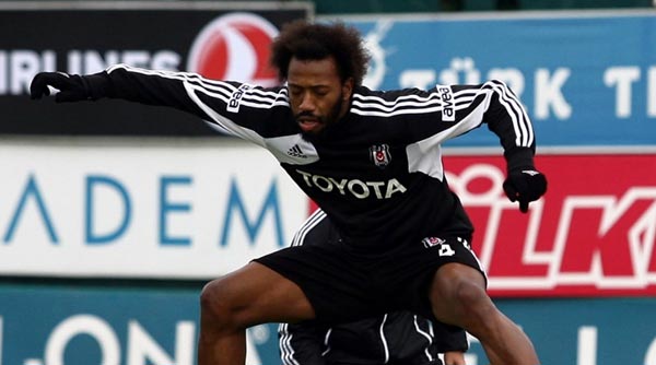 Beşiktaş'ta Fernandes sevinci Beşiktaş'ta Fernandes sevinci