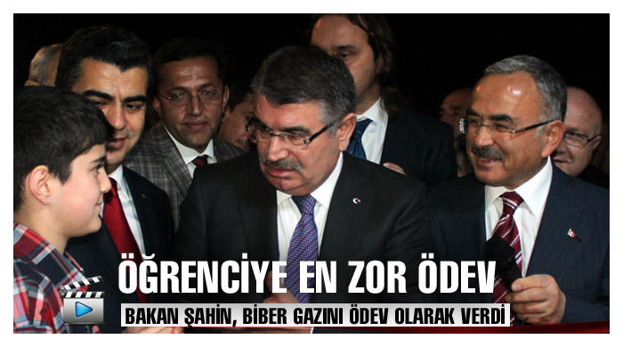 Bakan Şahin'den öğrenciye biber gazı ödevi Bakan Şahin'den öğrenciye biber gazı ödevi
