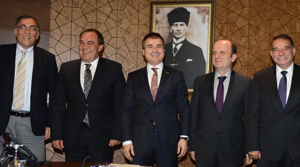 Demirören, Abdullah Avcı&#039;ya sahip çıktı