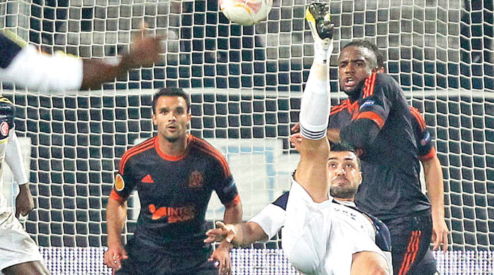 UEFA'ya kapak oldu UEFA'ya kapak oldu