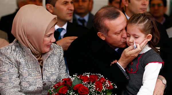 Erdoğan: Ancak Nazi ruhu taşıyanlar kadını döver Erdoğan: Ancak Nazi ruhu taşıyanlar kadını döver