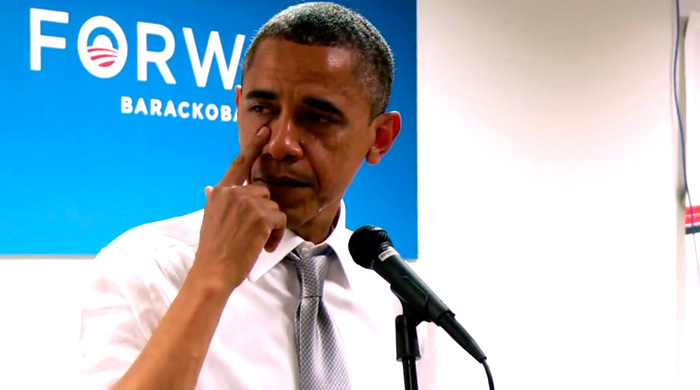 Obama gözyaşlarını tutamadı 