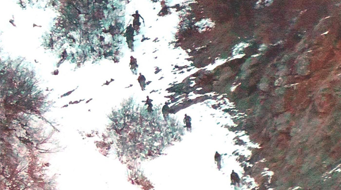 Tunceli'de PKK'ya "Uçanbirlik Harekatı" Tunceli'de PKK'ya "Uçanbirlik Harekatı"