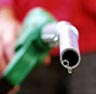 Benzine 6 kuruş zam Benzine 6 kuruş zam