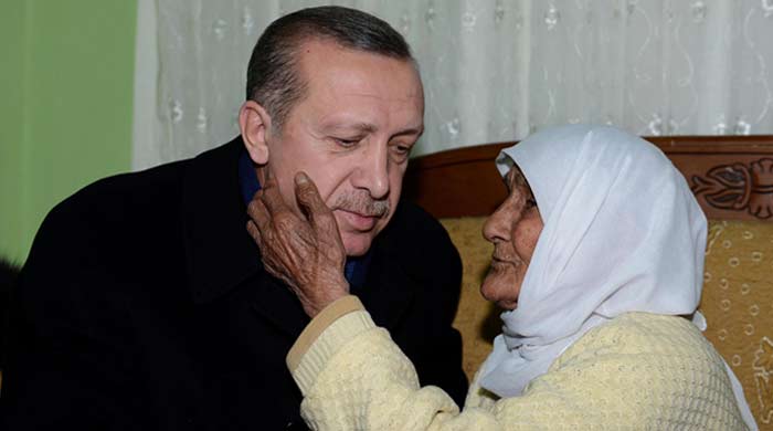 Başbakan Erdoğan kanaat önderleriyle görüştü Başbakan Erdoğan kanaat önderleriyle görüştü