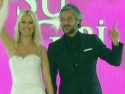Songül Karlı, canlı yayında evlendi