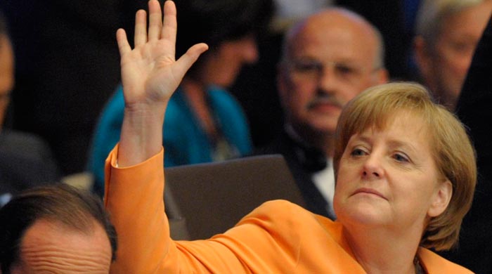 Merkel&#039;in, referandum iddiası krize yol açtı