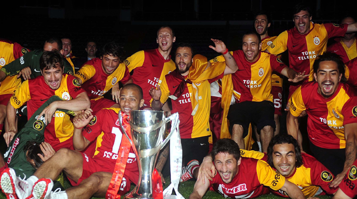 Cimbom'a Kadıköy'de 2. kupa Cimbom'a Kadıköy'de 2. kupa