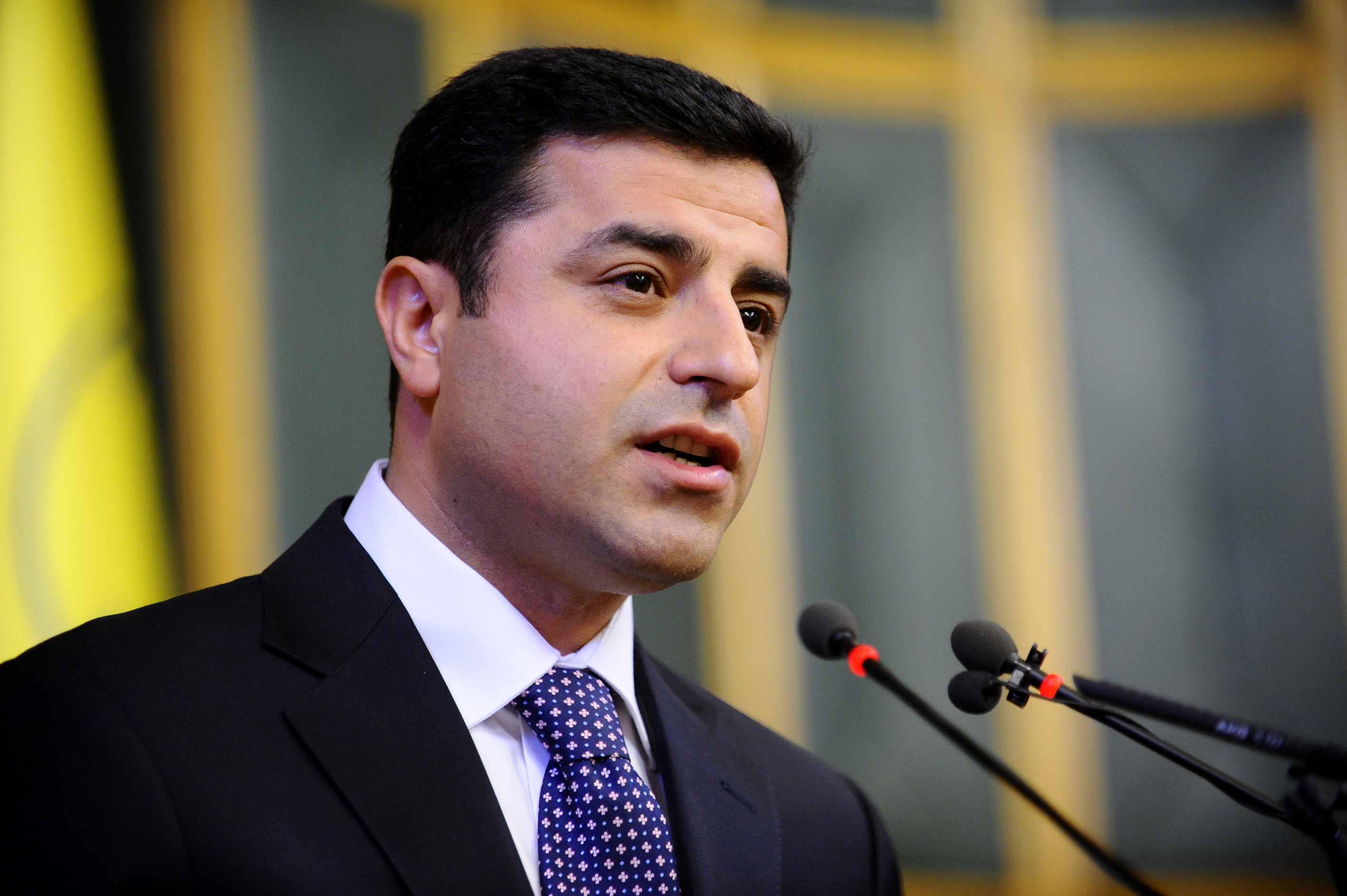 Demirtaş: Başbakan samimi değil Demirtaş: Başbakan samimi değil