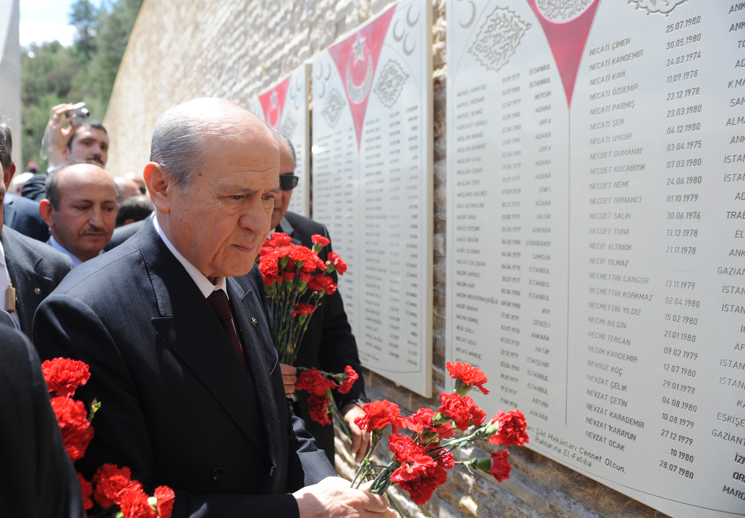 Bahçeli'den "ülkücü nasıl olur?" tarifi Bahçeli'den "ülkücü nasıl olur?" tarifi