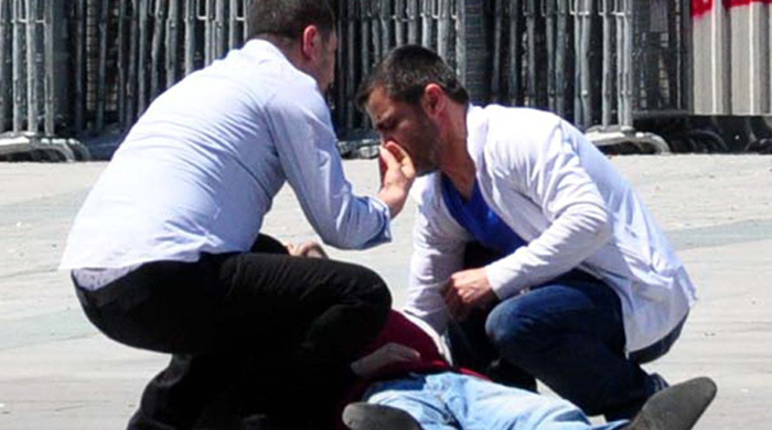 Çağlayan Adliyesi'nde kavga: 3 yaralı Çağlayan Adliyesi'nde kavga: 3 yaralı