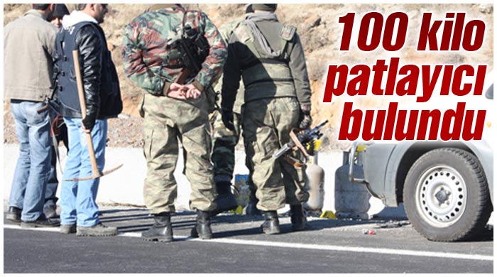 Yola döşeli 100 kilo patlayıcı bulundu Yola döşeli 100 kilo patlayıcı bulundu