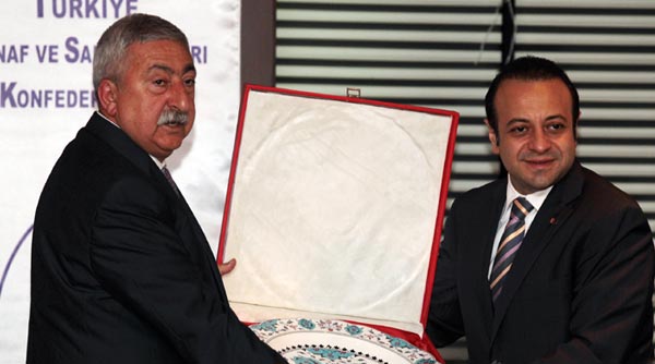 Teklif etme veresiye, dost kalalım ölesiye Teklif etme veresiye, dost kalalım ölesiye
