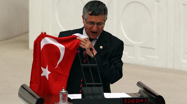 Genel Kurul'da bayraklı eylem Genel Kurul'da bayraklı eylem