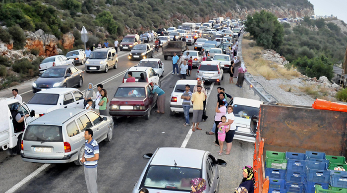 'Tsunami olacak' dedikodusu ortalığı karıştırdı 'Tsunami olacak' dedikodusu ortalığı karıştırdı