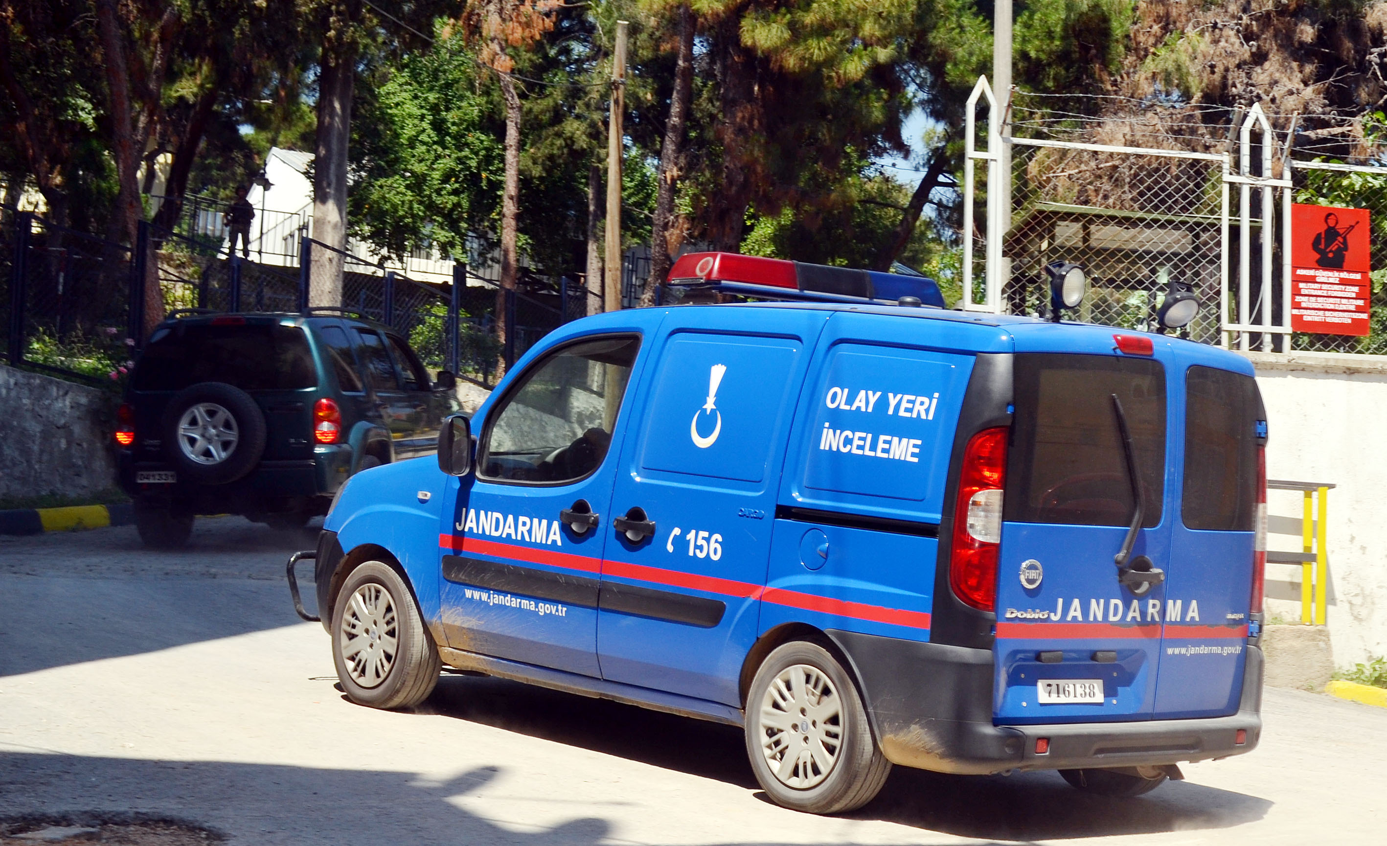 "Casusluk" soruşturmasında 8 tutuklama daha "Casusluk" soruşturmasında 8 tutuklama daha