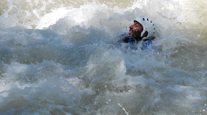 Rafting Şampiyonası'nda dehşet anları! Rafting Şampiyonası'nda dehşet anları!