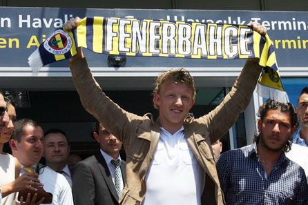 Kuyt'un ilk mesajı Galatasaray'a Kuyt'un ilk mesajı Galatasaray'a