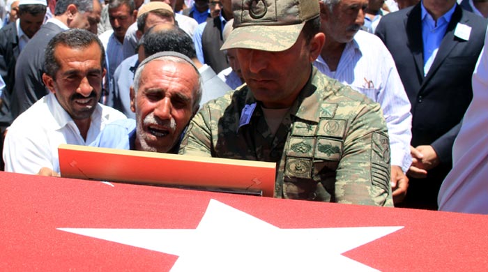 Şehit babası: Yeter artık bu işi çözün Şehit babası: Yeter artık bu işi çözün