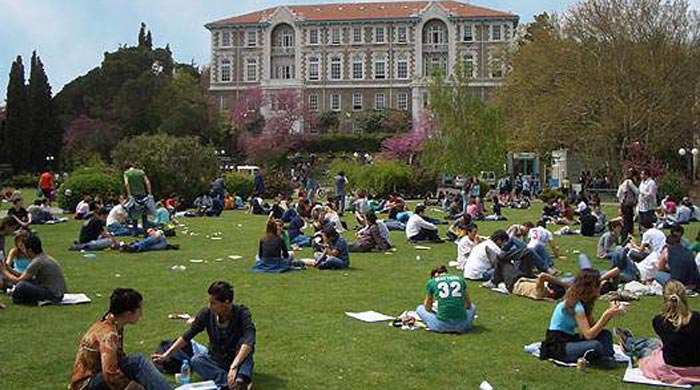 Üniversitelerde bütünleme sınavı yapılacak Üniversitelerde bütünleme sınavı yapılacak
