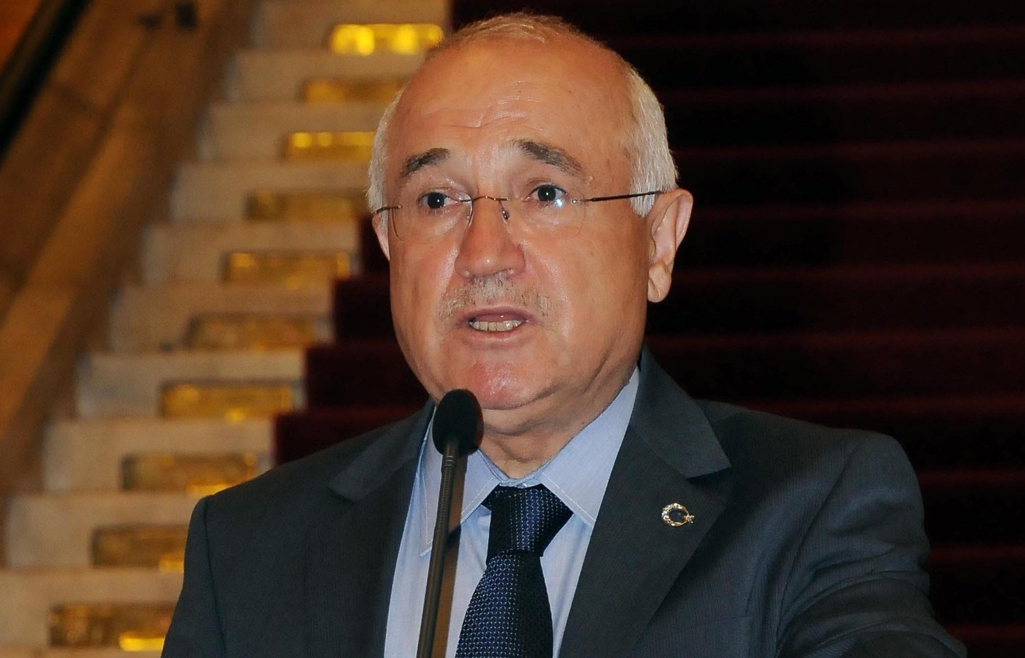 Çiçek: Buna tahammül etmek mümkün değil Çiçek: Buna tahammül etmek mümkün değil