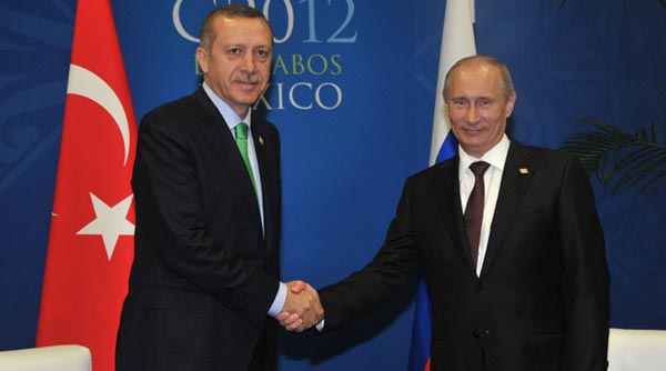Putin&#039;den Erdoğan&#039;a: İrtibatı koparmayalım
