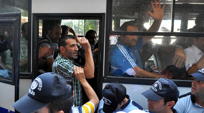 KCK soruşturmasında 22 kişi tutuklandı