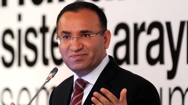 Bozdağ: Başkanlık sistemine geçeceğiz Bozdağ: Başkanlık sistemine geçeceğiz