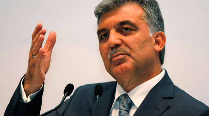Gül, yurtdışı gezilerini erteledi Gül, yurtdışı gezilerini erteledi