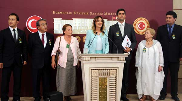 Ünlü tiyatrocular Meclis'te Ünlü tiyatrocular Meclis'te