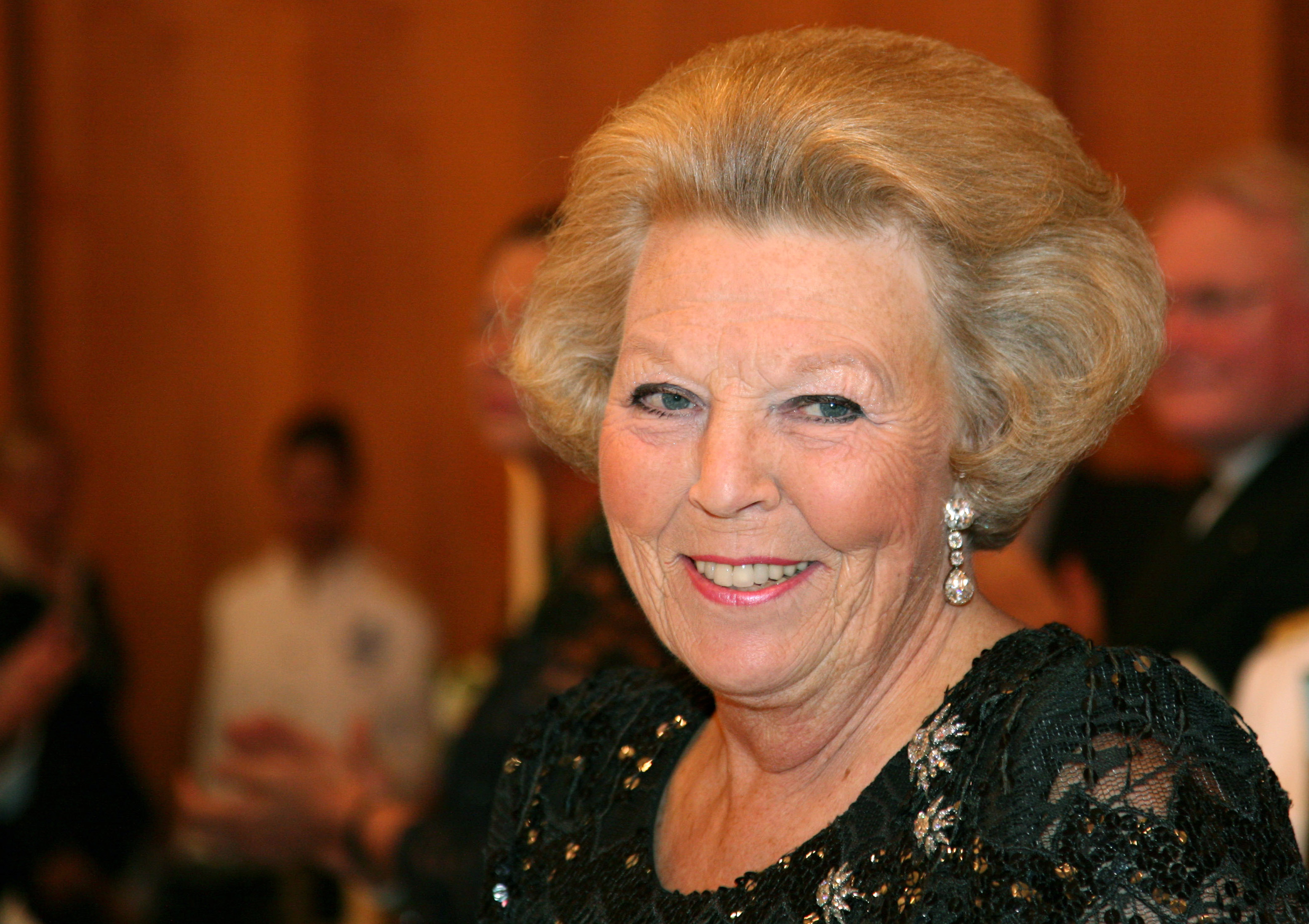 Hollanda Kraliçesi Beatrix, geliyor Hollanda Kraliçesi Beatrix, geliyor