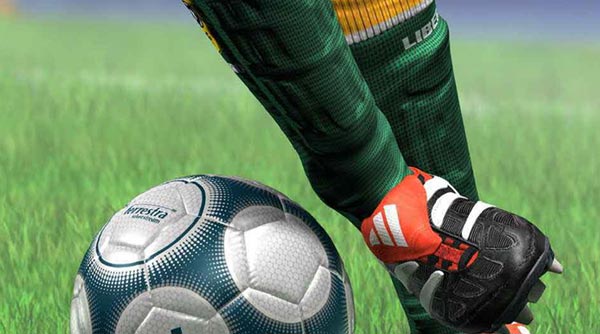 Kaleciyle çarpışan futbolcu öldü Kaleciyle çarpışan futbolcu öldü